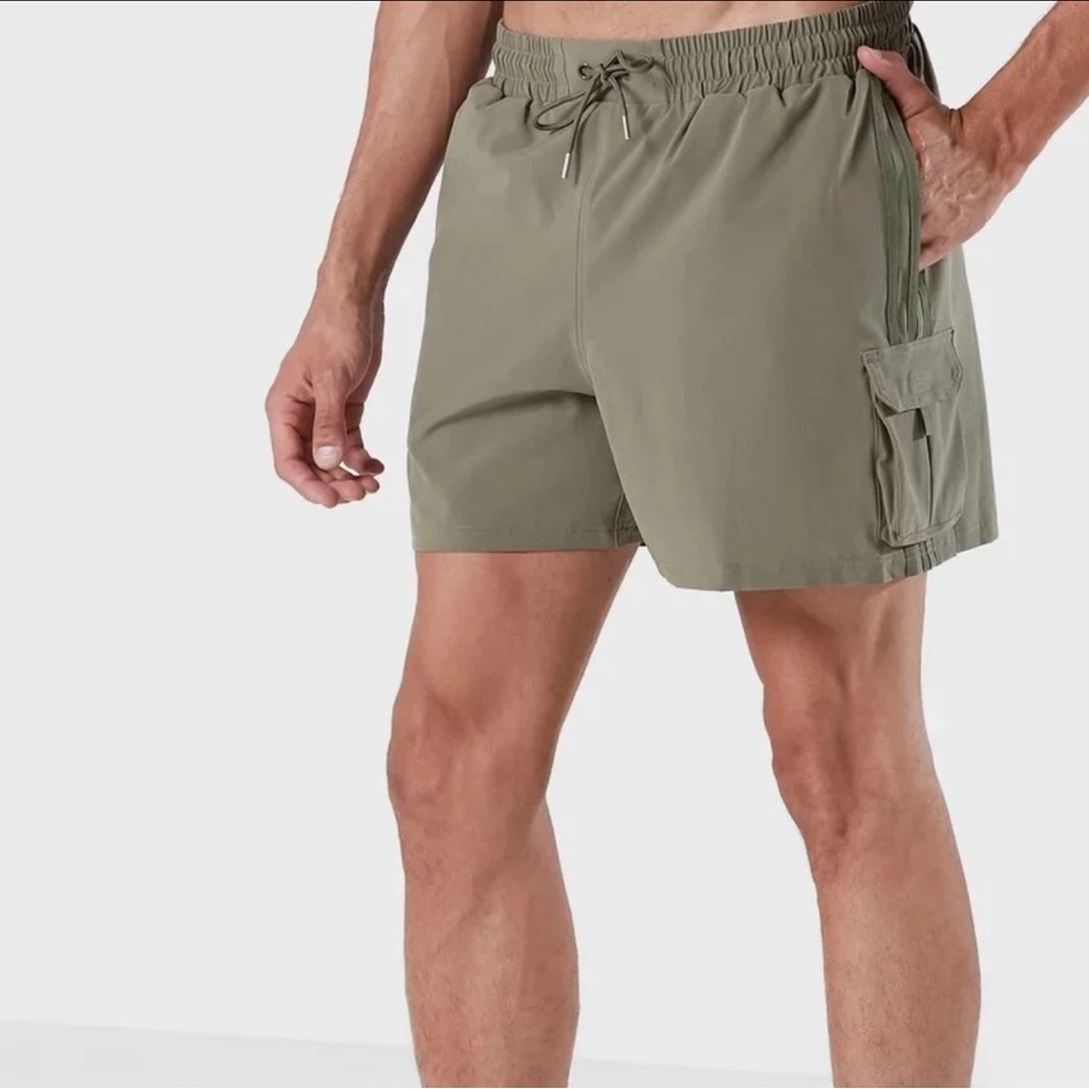 NWT adidas Originals x Ivy Park Swim Shorts Dark Khaki Sz Medium